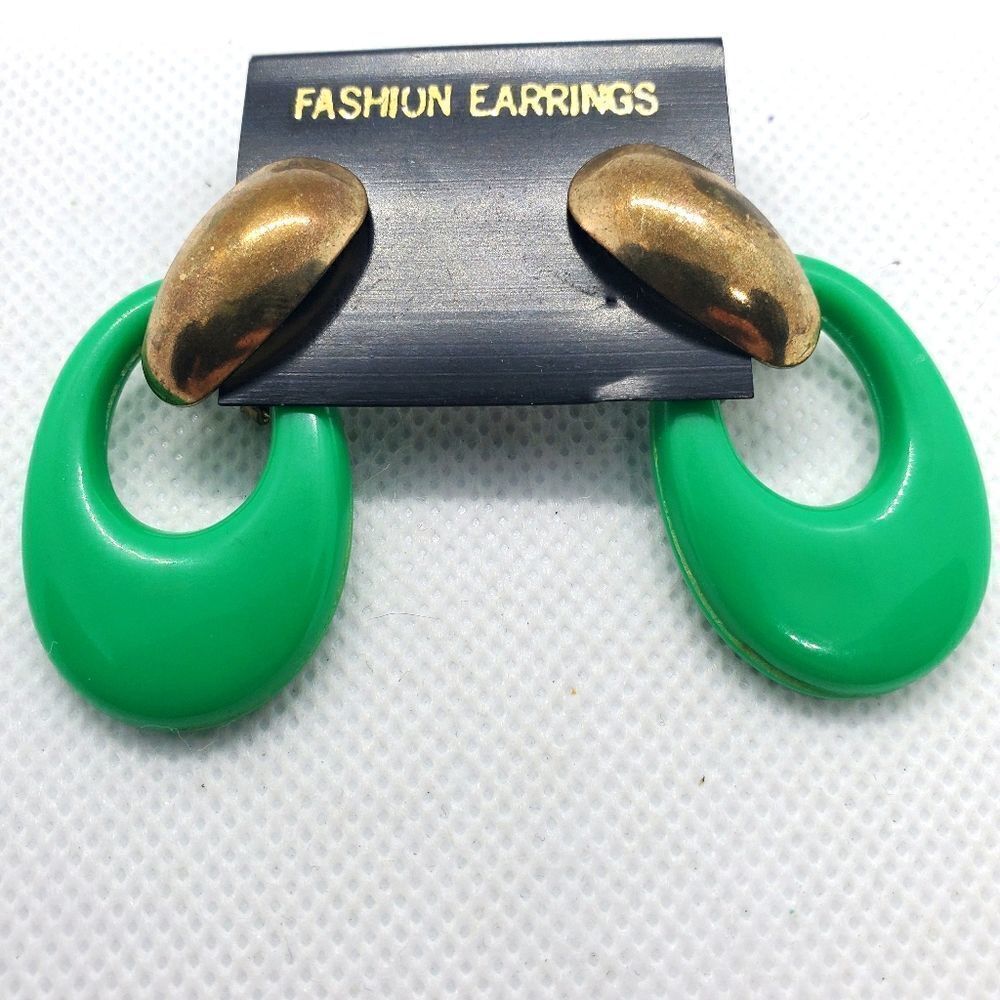 Fashion Earrings Green & Gold Tone Earrings